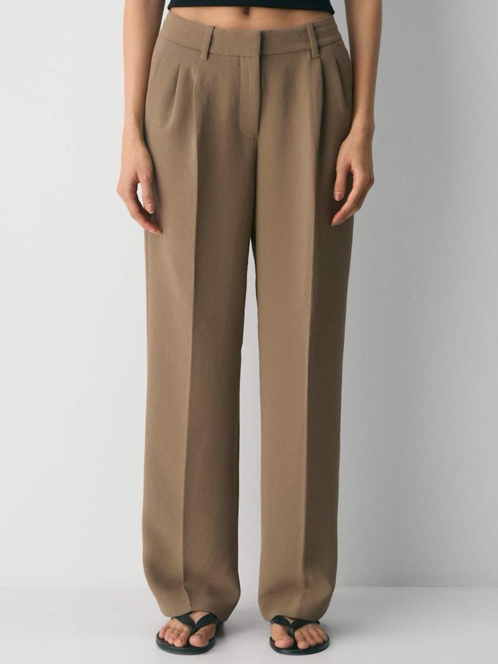 Aritzia Babaton The Effortless Pant Crepette Wide Leg Taupe Beige
